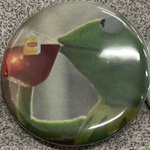 Meet your Posher, Chloe